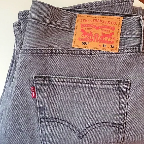 Lot of 6 Pair Levi 501's. All Very Good to Excellent Condition!